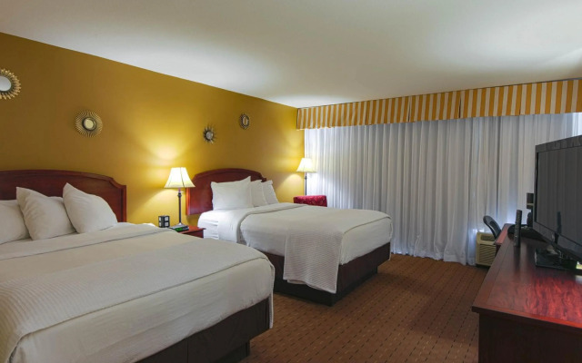 MCM Eleganté Hotel & Suites