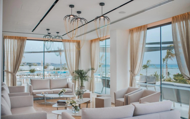 Lebay Beach Hotel