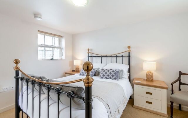 Upstairs Downstairs Cottage