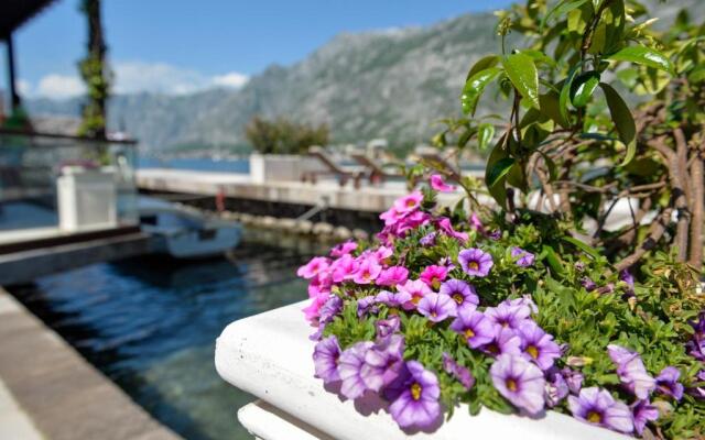 Seaside House Kotor