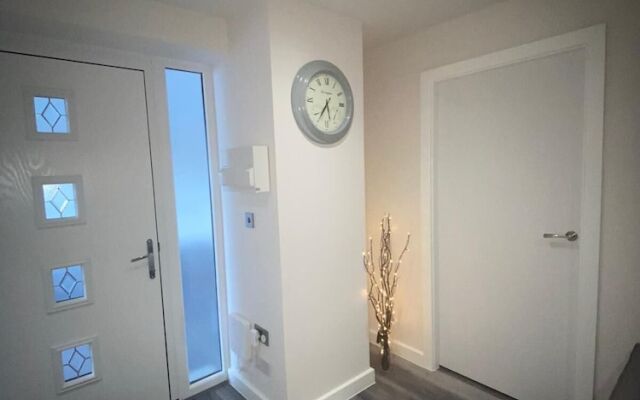 Fresh and Modern 2 Bed Flat Birmingham