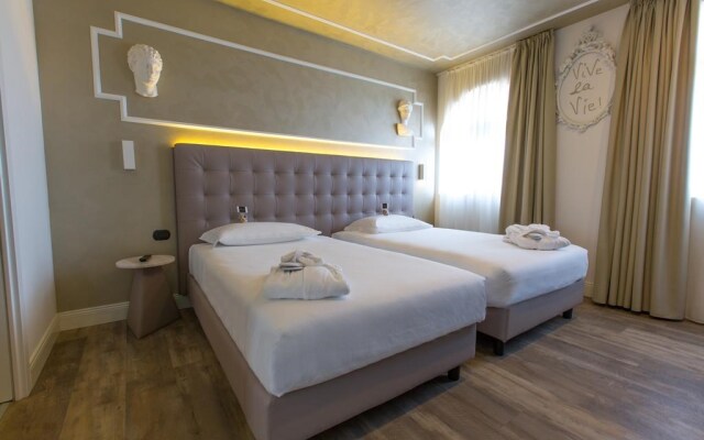 Al Campanile Aparthotel&Suite