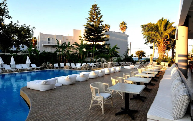Palm Beach Hotel - Adults only