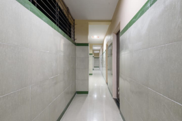 OYO 33508 Hotel New Amit