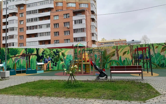 Счастливая матрешка на проспекте Ломоносова