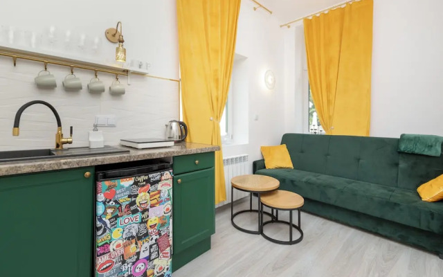 Studio 8 Minutes to the Beach by Renters