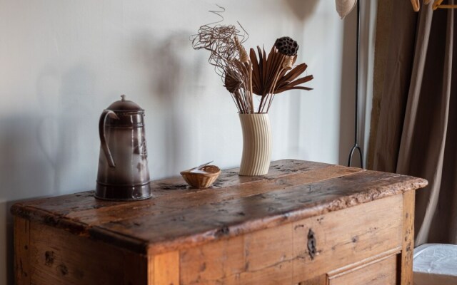 Charming Holiday Home in Saint-beauzire Near Forest