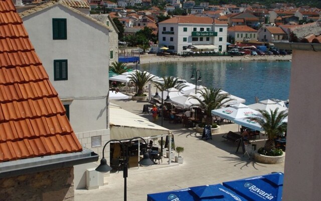 Tutini Dvori
