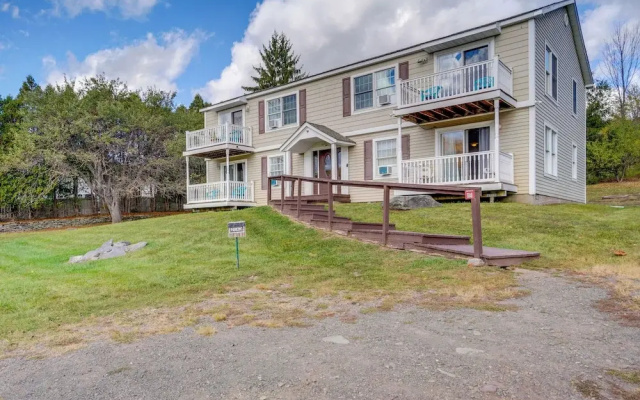 Peaceful Catskills Condo w/ Deck + Mountain View!