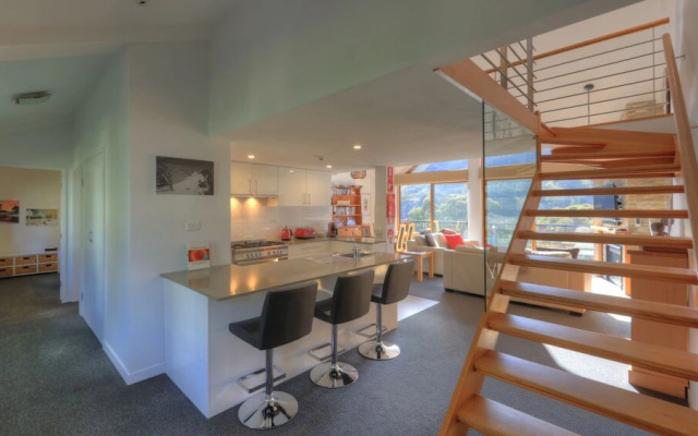 Snowgoose Apartments