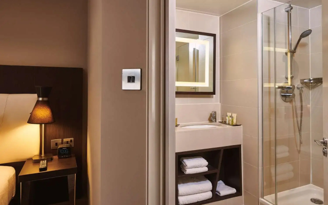 DoubleTree by Hilton London - Ealing Hotel