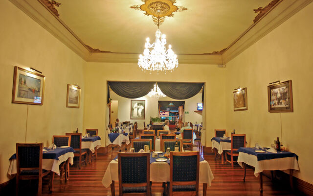 Hotel Del Rey