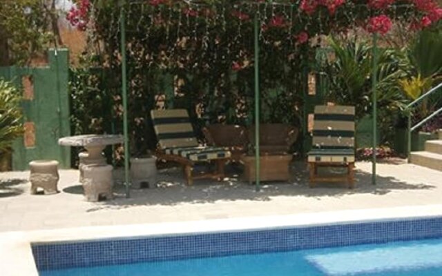 Green Acress Pool side Suite