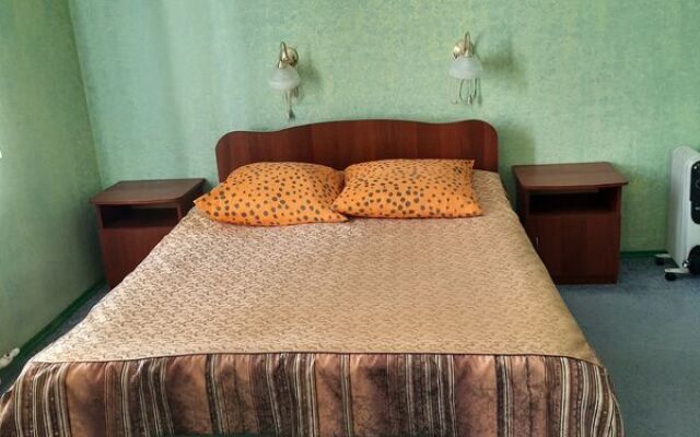 Отель Водолей