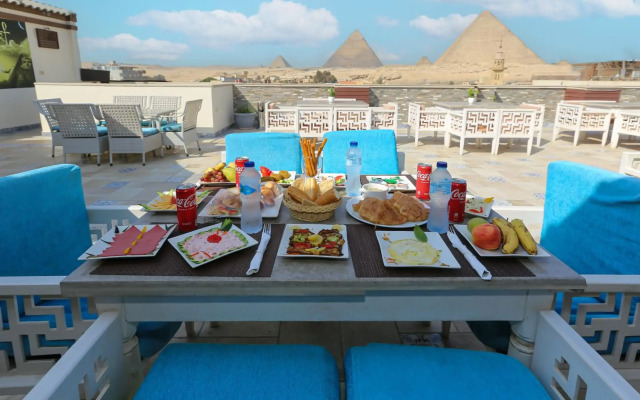 Pyramid Edge Hotel & Exclusive Pyramids View Rooftop