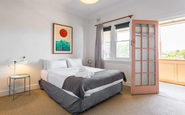 Bright Bondi Beach Pad