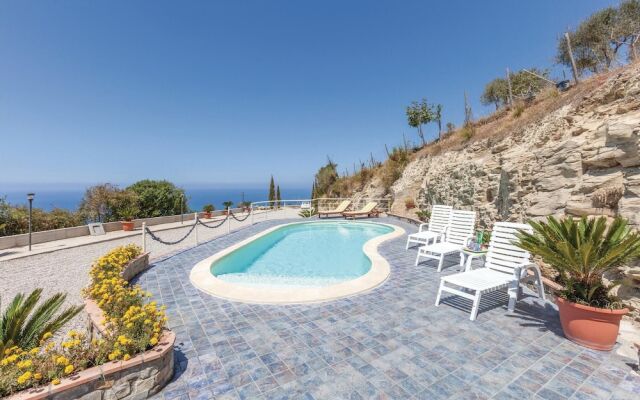 Beautiful Home in Agropoli SA With Wifi and 4 Bedrooms