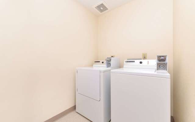 Americas Best Value Inn & Suites Spring Valley