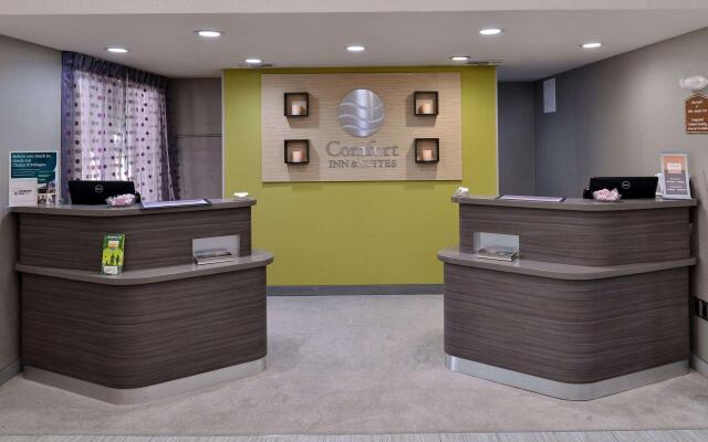 Comfort Inn & Suites Frisco - Plano