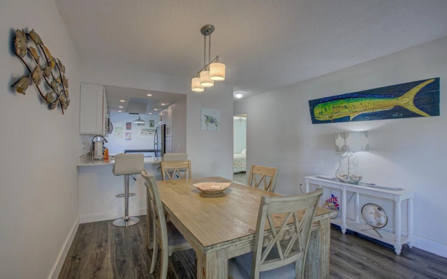Anna Maria Island Beach Palms 7A