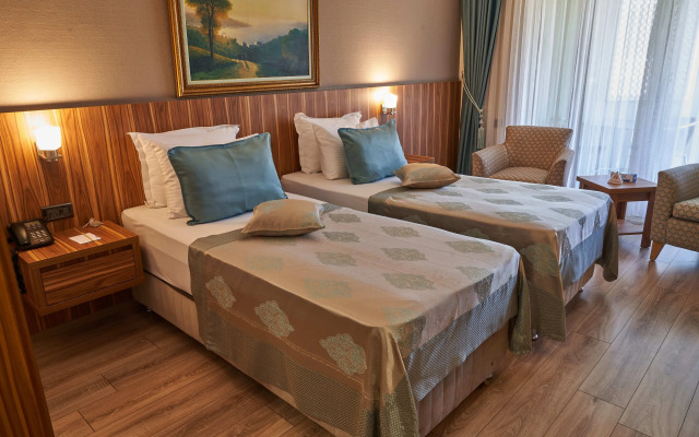 Eliz Thermal Convention Center