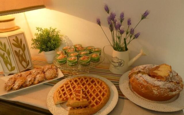 B&B Home Larina