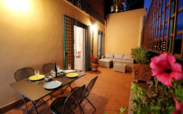Tiepolo Romantic Terrace Apartment