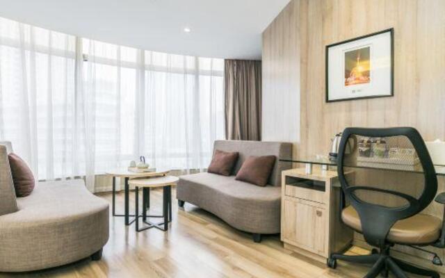 Atour Hotel Nanjing Road Small White Building Tianjin