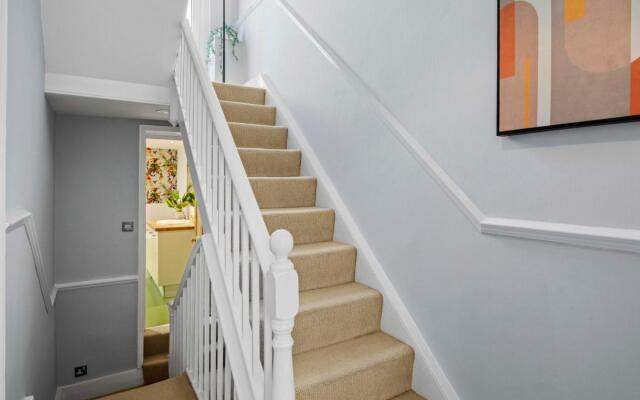 The Townhouse By My Getaways Free Parking