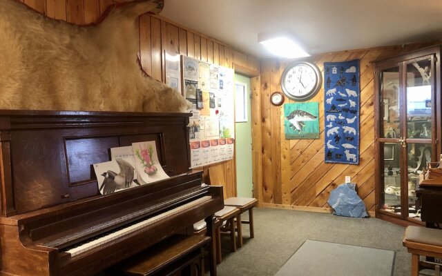 Iceberg Inn