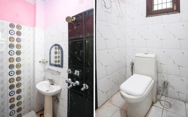 OYO 68893 Rahul Residency