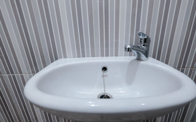 OYO 2587 Enfaza Guesthouse Syariah