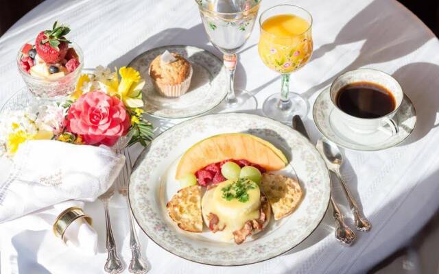 Federal Crest Inn Bed & Breakfast