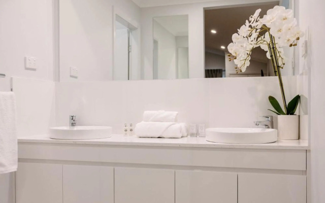 Leogate Estate Villas