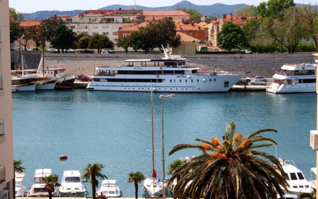 Sea View Apartment Zara Bruna