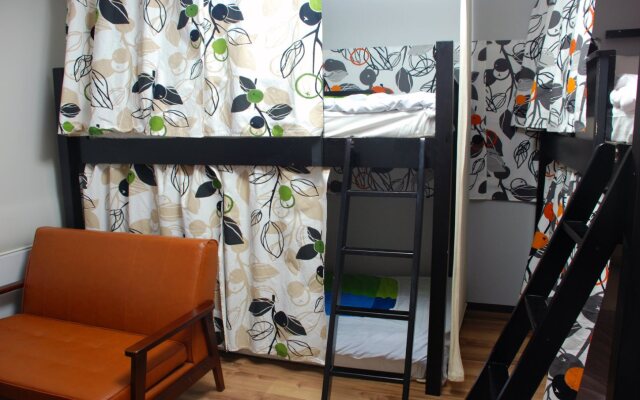 Hat'n Hat Hostel