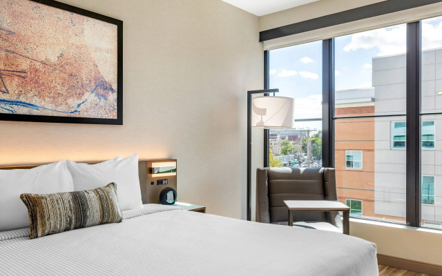 Cambria Hotel New Haven University Area