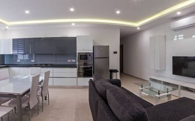Ocean Gardens B3