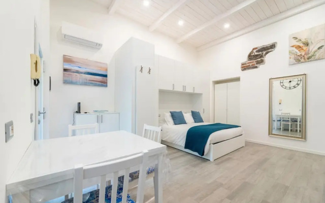 Modern Apartment in Via Carloni by Wonderful Italy