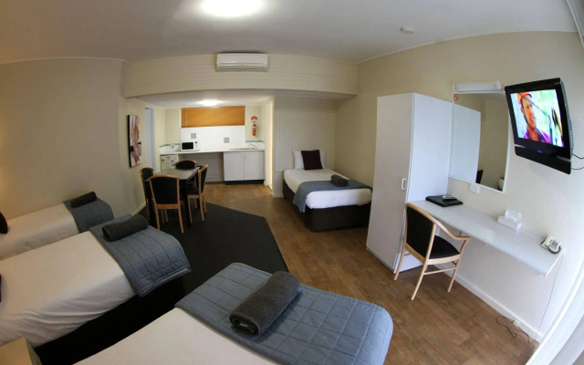 Sleepy Hill Motor Inn