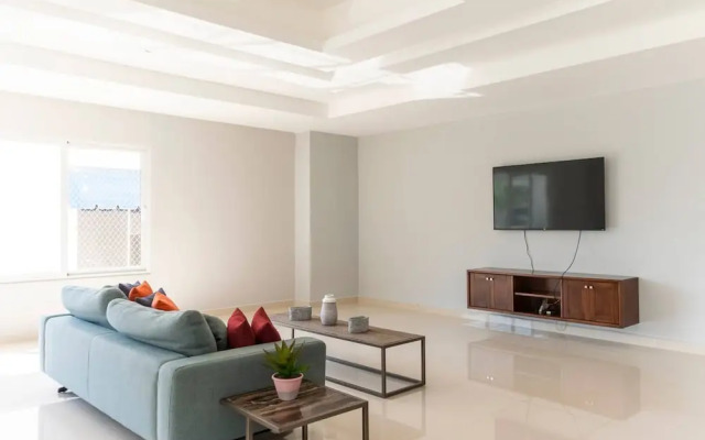 Spacious Apto With Spectacular Views Of The Beach