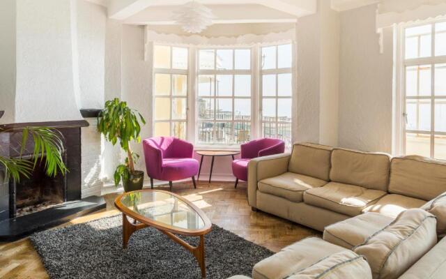 Pier Court Apartments Brighton