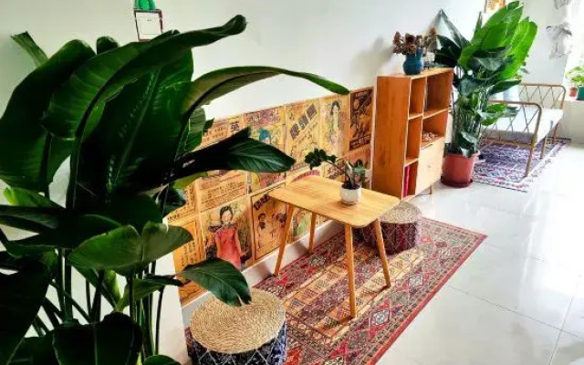 Meet April Youth Hostel