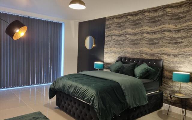 MNA Superior Apartments
