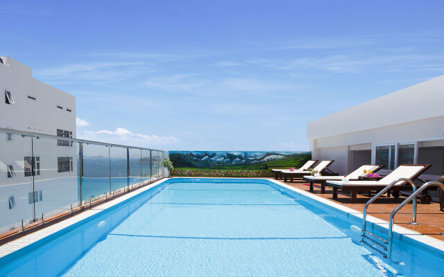 Paris Nha Trang Hotel & Apartment