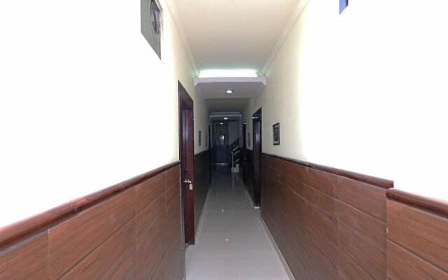 OYO 3735 Hotel Chilana Tower