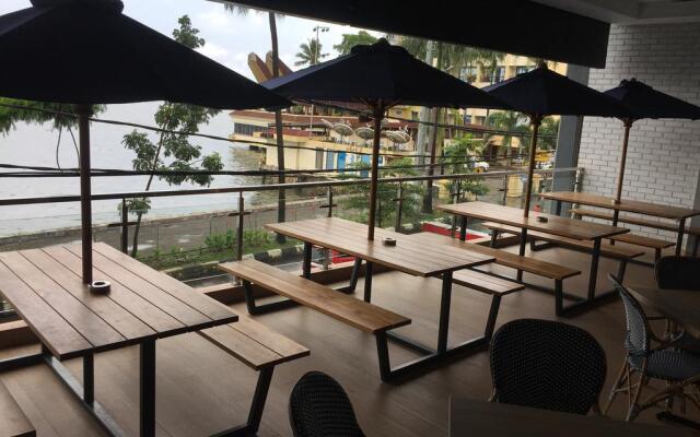 Expressia Hotel Makassar