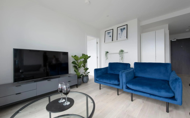 Luxury penthouse with stunning views near Canary Wharf