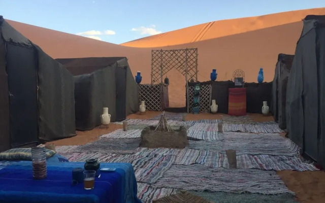 Sahara Sabaku Tour Camp
