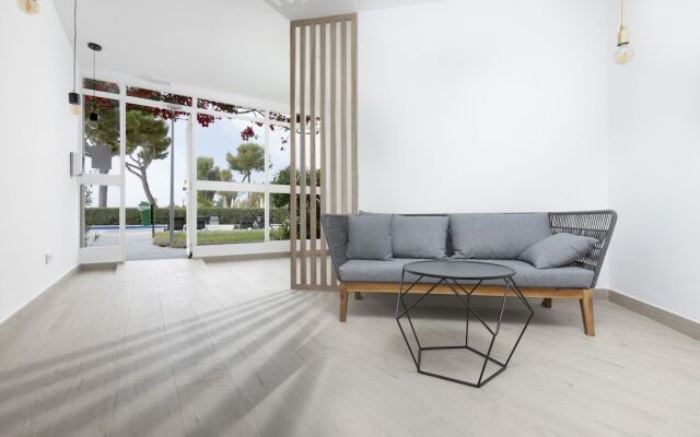 Sand Beach Apartments